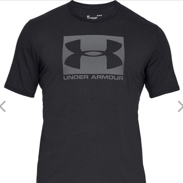 UNDER ARMOUR(アンダーアーマー)の☆新品　アンダーアーマー  tシャツ 黒　M☆送料込み メンズのトップス(Tシャツ/カットソー(半袖/袖なし))の商品写真