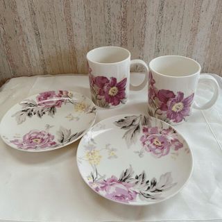 ローラアシュレイ(LAURA ASHLEY)のLaura Ashley ローラアシュレイ マグカップ　ソーサー(グラス/カップ)