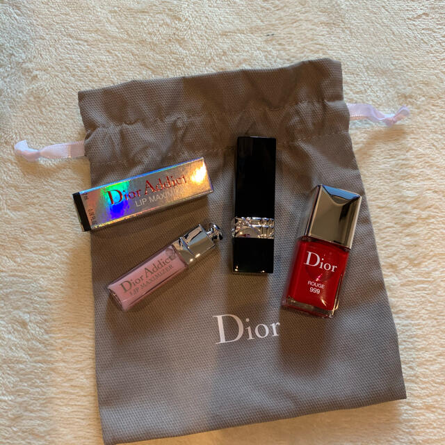 Dior(ディオール)のDIOR ミニマキシマイザー&ミニリップ&ミニネイル&巾着 コスメ/美容のベースメイク/化粧品(リップグロス)の商品写真
