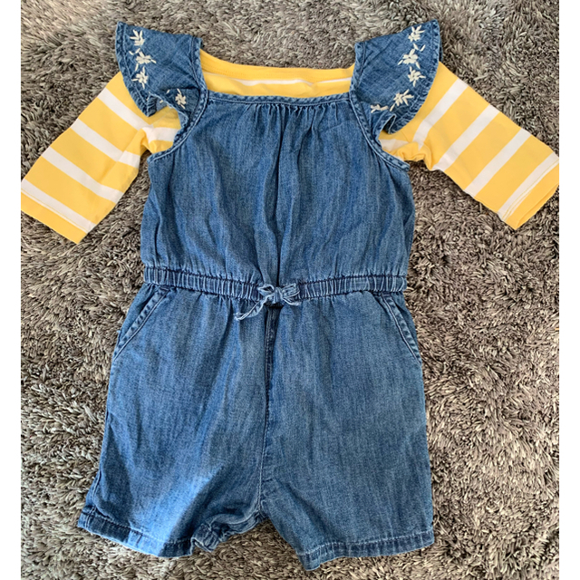 babyGAP(ベビーギャップ)のbabyGAP サロペット ロンパース　90＆ボーダートップス　95 キッズ/ベビー/マタニティのキッズ服女の子用(90cm~)(ワンピース)の商品写真