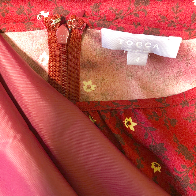 TOCCA(トッカ)のワンピース（花柄：赤） レディースのワンピース(ロングワンピース/マキシワンピース)の商品写真