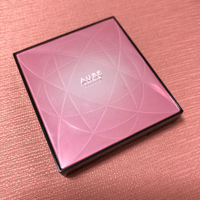 AUBE couture(オーブクチュール)のAUBE アイシャドー コスメ/美容のベースメイク/化粧品(アイシャドウ)の商品写真