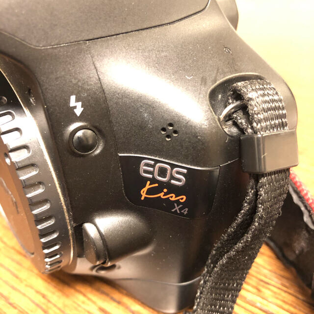Canon(キヤノン)のCanon EOS KISS X4 EF-S18-55 IS スマホ/家電/カメラのカメラ(デジタル一眼)の商品写真