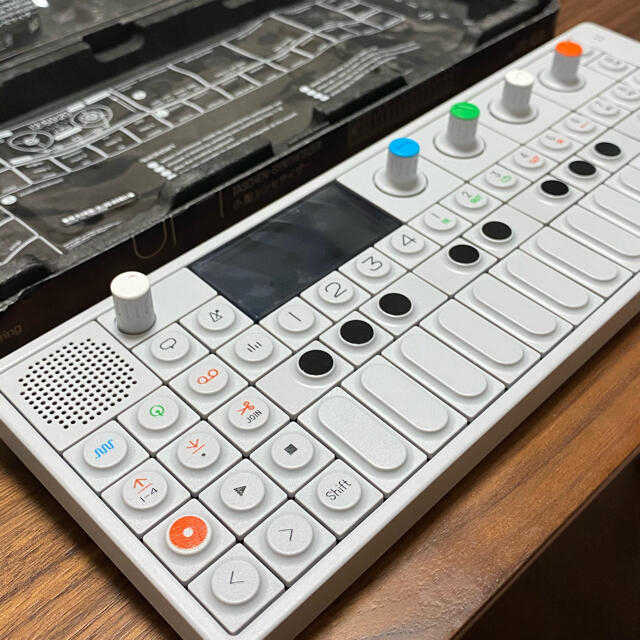 エンタメ/ホビーTeenage Engineering OP-1 美品 おまけ有り