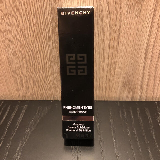 GIVENCHY フェノメン・アイズ・ウォータープルーフ