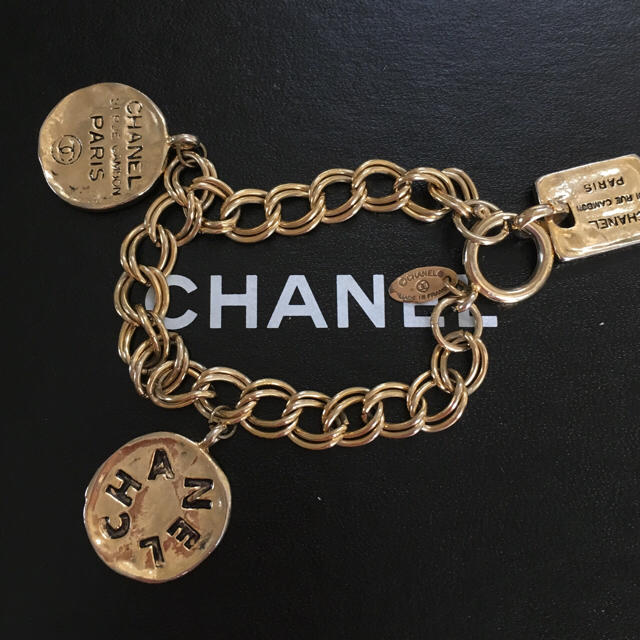 CHANEL(シャネル)のNaomi Ihara様☆ご確認用 レディースのアクセサリー(ブレスレット/バングル)の商品写真