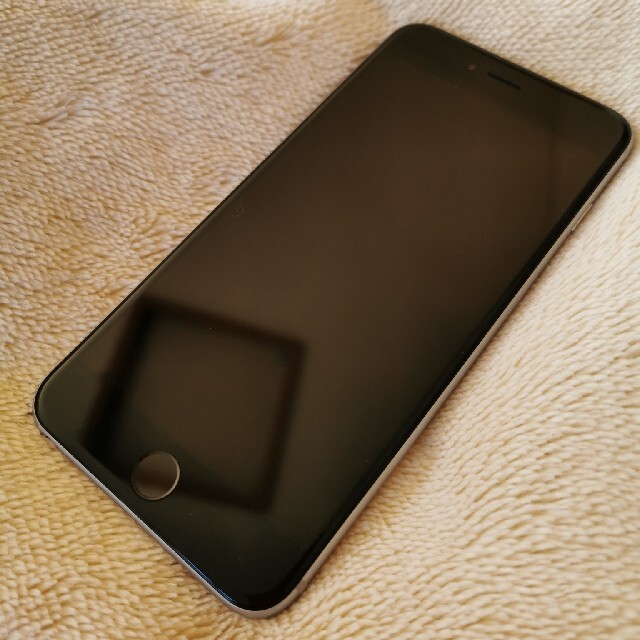 iPhone(アイフォーン)のiphone6 plus 64GB Space Gray docomo スマホ/家電/カメラのスマートフォン/携帯電話(スマートフォン本体)の商品写真