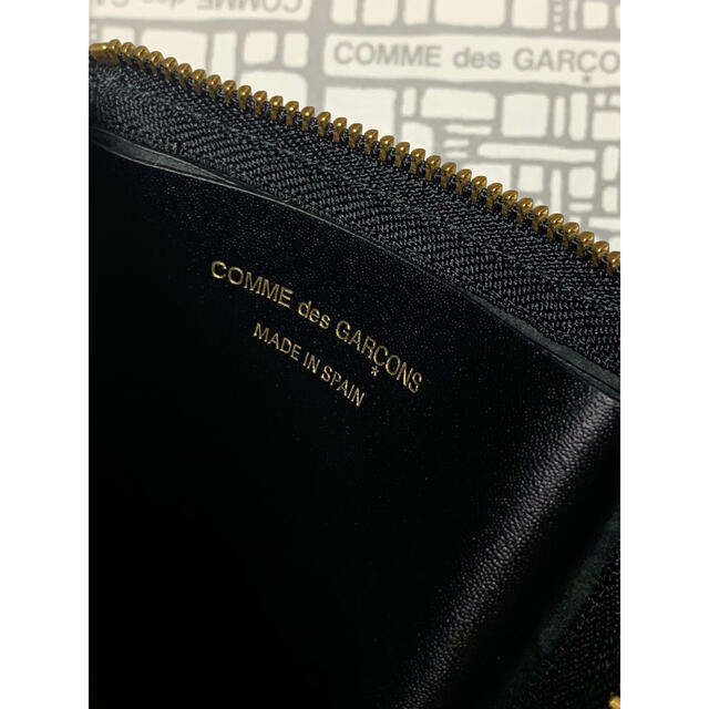 COMME des GARCONS(コムデギャルソン)の新品未使用 コムデギャルソン コインケース ミニウォレット エンボスレザー 黒 レディースのファッション小物(コインケース)の商品写真