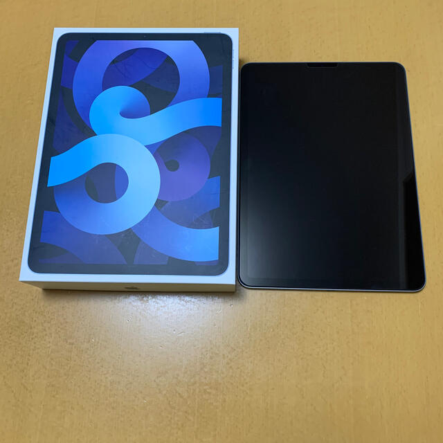 人気デザイナー Apple - iPad Air4 64GB ブルーです タブレット