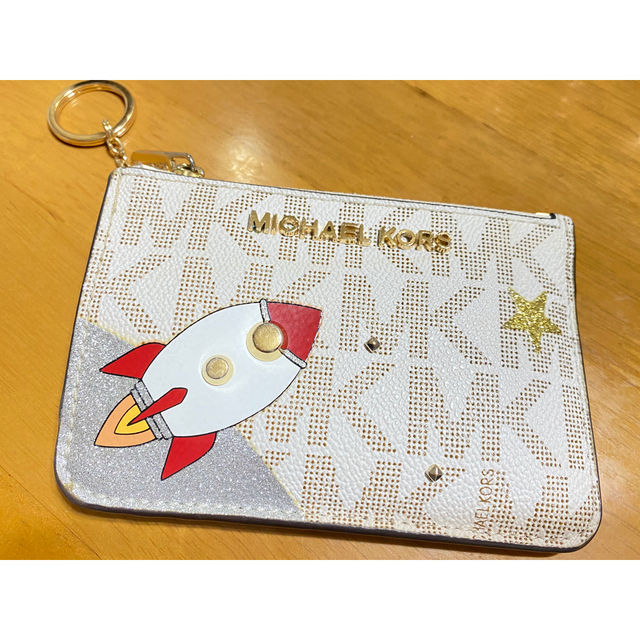 Michael Kors(マイケルコース)のMICHEAL KORS パスケース【値下げ交渉可】 レディースのファッション小物(パスケース/IDカードホルダー)の商品写真