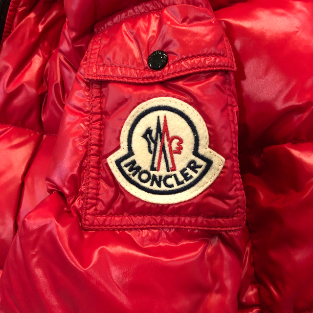 MONCLER(モンクレール)の最終値下げ✴︎モンクレール✴︎レッド レディースのジャケット/アウター(ダウンジャケット)の商品写真