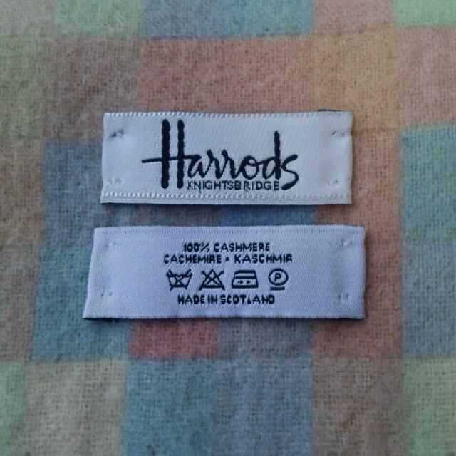 Harrods(ハロッズ)のハロッズ のカシミヤマフラー レディースのファッション小物(マフラー/ショール)の商品写真