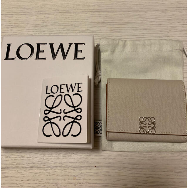 LOEWE(ロエベ)の専用です レディースのファッション小物(財布)の商品写真