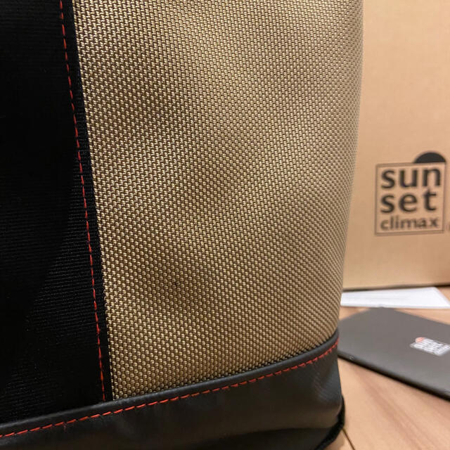 HILLEBERG(ヒルバーグ)のsunsetclimax サンセットクライマックス ギアバッグ ゴールドベージュ スポーツ/アウトドアのアウトドア(その他)の商品写真