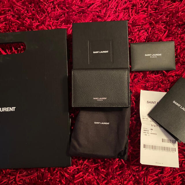 Saint Laurent(サンローラン)の専用 レディースのファッション小物(名刺入れ/定期入れ)の商品写真