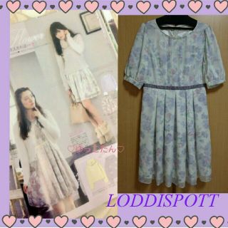 ロディスポット(LODISPOTTO)の美品♡Ray掲載パールフラワーワンピース(ひざ丈ワンピース)