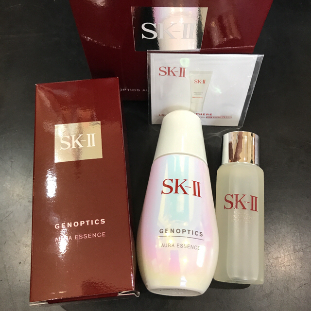 SK-II(エスケーツー)のSK-II ジェノプティクスオーラエッセンス  50ml コスメ/美容のスキンケア/基礎化粧品(美容液)の商品写真