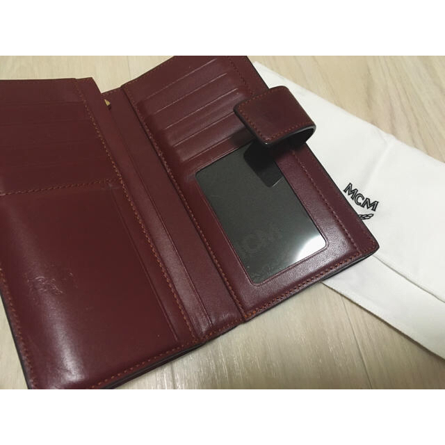 MCM(エムシーエム)のMCM 財布 レディースのファッション小物(財布)の商品写真