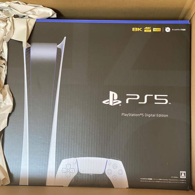 SONY(ソニー)のPlayStation 5 デジタルエディション (CFI-1000B01) エンタメ/ホビーのゲームソフト/ゲーム機本体(家庭用ゲーム機本体)の商品写真