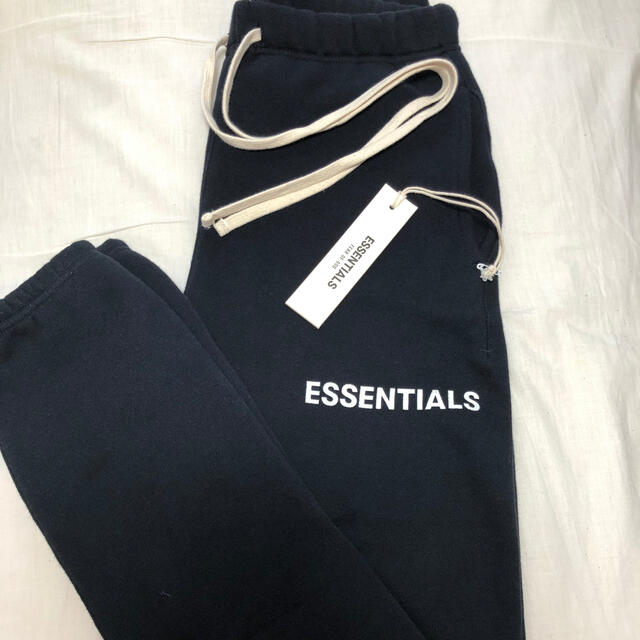 FEAR OF GOD(フィアオブゴッド)のfog essentials エッセンシャルズ   スウェット パンツ xxs メンズのパンツ(その他)の商品写真