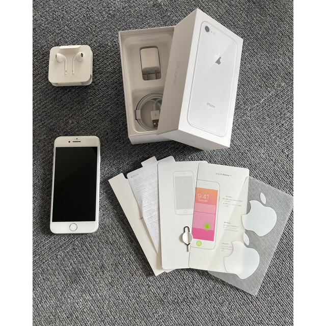 スマホ/家電/カメラ美品　iPhone8 256GB Silver  docomo