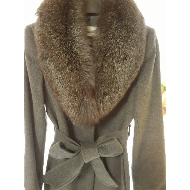 Pinky&Dianne(ピンキーアンドダイアン)のピンキー&ダイアン　濃いグレー　　毛皮　フォックスファーコート レディースのジャケット/アウター(毛皮/ファーコート)の商品写真