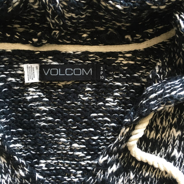 volcom(ボルコム)のVOLCOM フードニット レディースのトップス(ニット/セーター)の商品写真