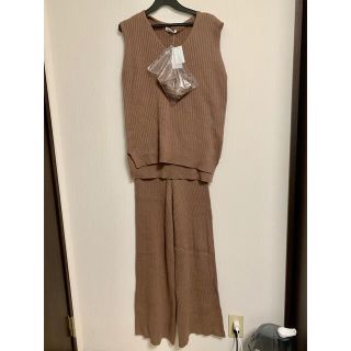 シマムラ(しまむら)のベストとパンツのリブニットセットアップ　Ｌ　新品(セット/コーデ)