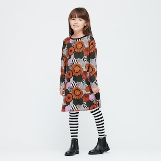 marimekko(マリメッコ)の海外限定 marimekko×ユニクロ コラボワンピース150 マリメッコ 新品 キッズ/ベビー/マタニティのキッズ服女の子用(90cm~)(ワンピース)の商品写真