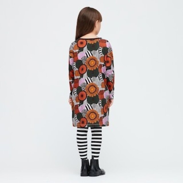 marimekko(マリメッコ)の海外限定 marimekko×ユニクロ コラボワンピース150 マリメッコ 新品 キッズ/ベビー/マタニティのキッズ服女の子用(90cm~)(ワンピース)の商品写真