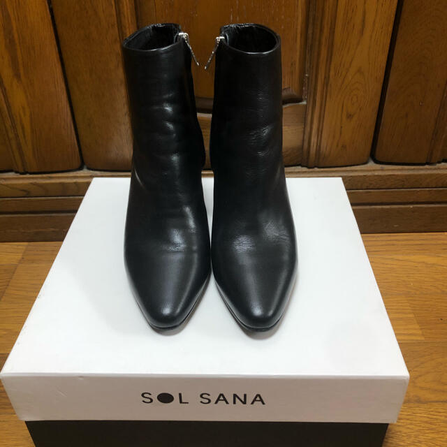 SOL SANA ショート ミドル　レザーブーツ　 レディースの靴/シューズ(ブーツ)の商品写真