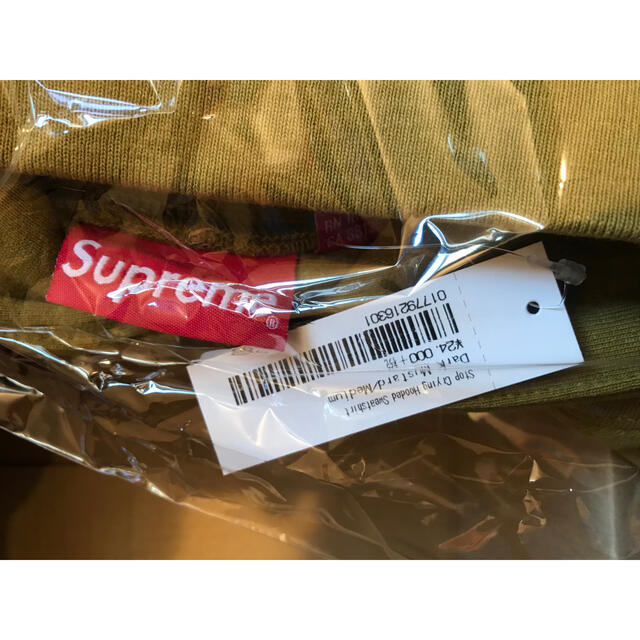 Supreme(シュプリーム)の(デレラ様専用) Supreme５点セット その他のその他(その他)の商品写真