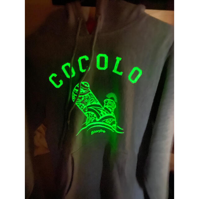 COCOLOBLAND(ココロブランド)のCOCOLO BLAND 光る　パーカー メンズのトップス(パーカー)の商品写真