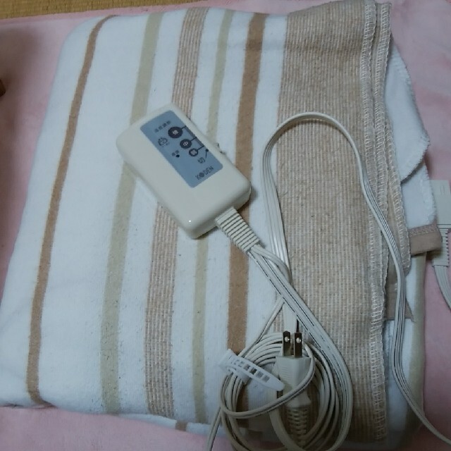 電気洗えるかけしき毛布 スマホ/家電/カメラの冷暖房/空調(電気毛布)の商品写真