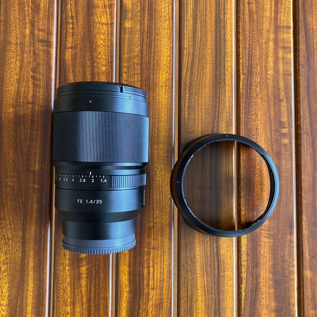 SONY(ソニー)の【美品】SONY FE 35mm f1.4 SEL35F14Z   スマホ/家電/カメラのカメラ(レンズ(単焦点))の商品写真