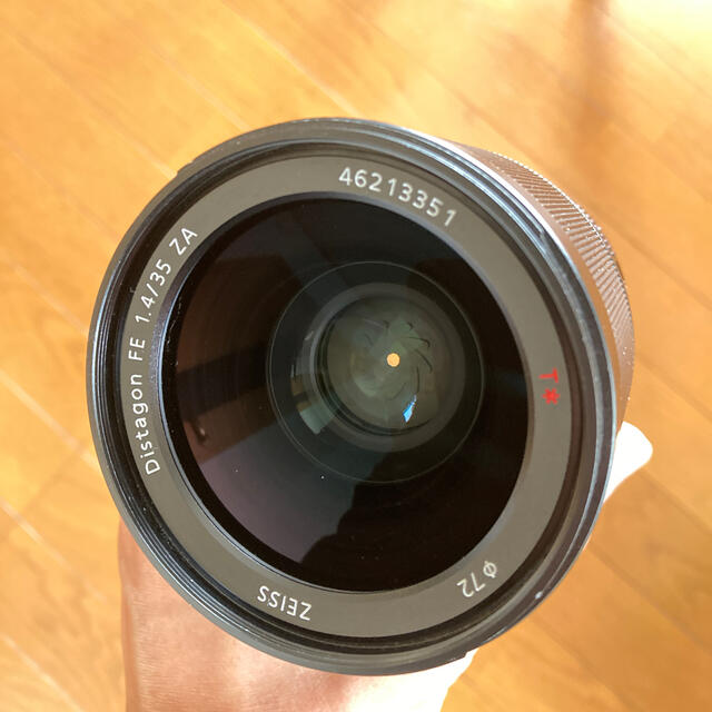 SONY(ソニー)の【美品】SONY FE 35mm f1.4 SEL35F14Z   スマホ/家電/カメラのカメラ(レンズ(単焦点))の商品写真