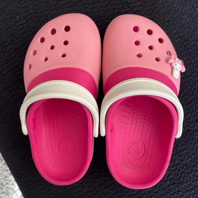 crocs(クロックス)のクロックスサンダル　c9  16.5㎝ キッズ/ベビー/マタニティのキッズ靴/シューズ(15cm~)(サンダル)の商品写真