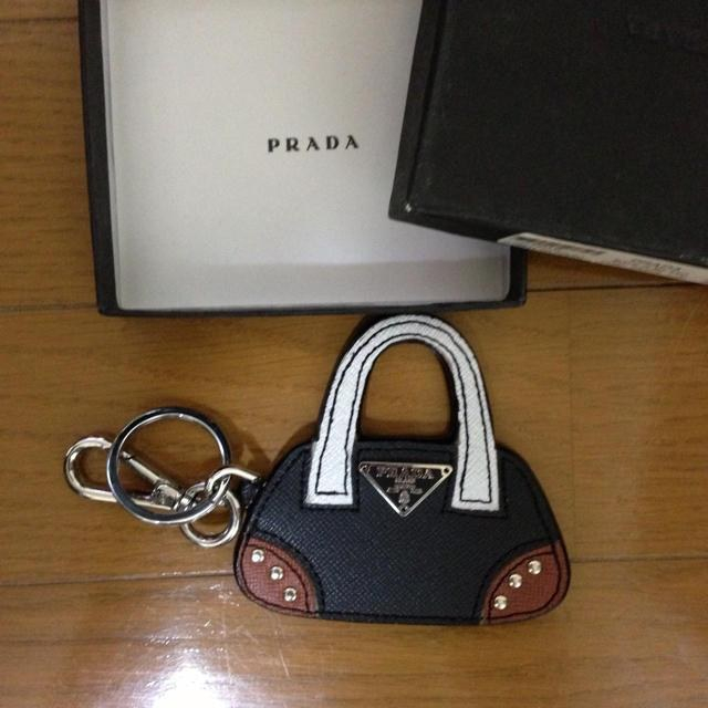 PRADA - お取置！新品！PRADAのキーホルダー