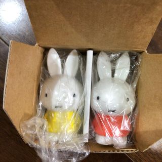 ミッフィー　塩コショウ入れ　陶器(収納/キッチン雑貨)