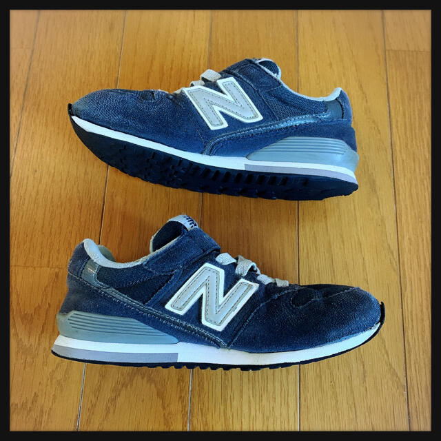 New Balance ニューバランス スニーカー 19センチ ネイビーの通販 By Momomo プロフ商品説明必読です ニューバランスならラクマ