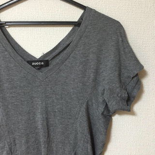 ズッカ(ZUCCa)のzucca Vネックティーシャツ M(Tシャツ(半袖/袖なし))
