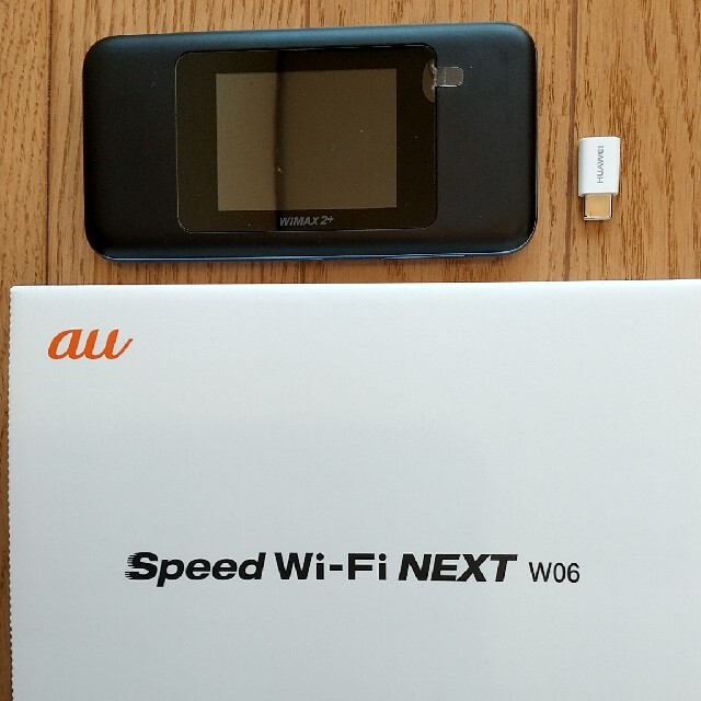 au(エーユー)のSpeed Wi-Fi NEXT w06 スマホ/家電/カメラのスマートフォン/携帯電話(その他)の商品写真