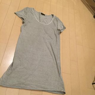 ゴア(goa)のgoa Tシャツ グレージュ(ロングスカート)