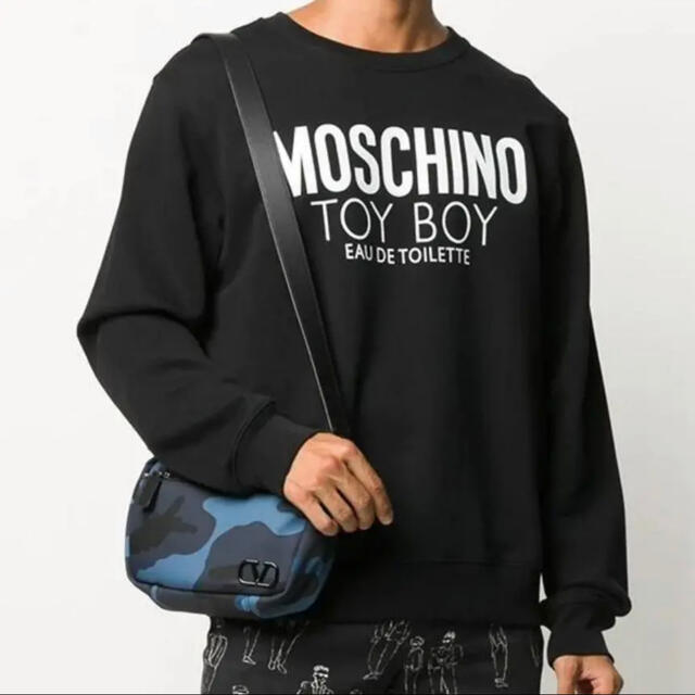 MOSCHINO(モスキーノ)の新品未使用！送料込み★Moschino★トイボーイ コットン スウェットシャツ メンズのトップス(スウェット)の商品写真