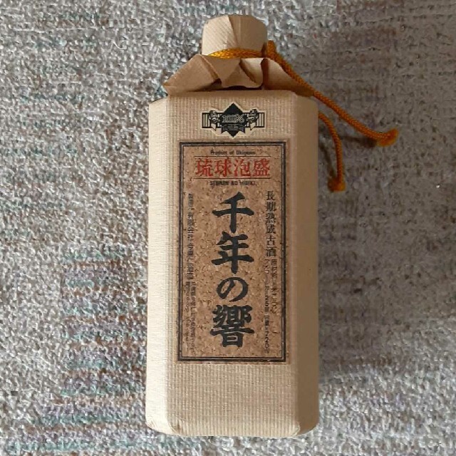 琉球泡盛 千年の響 25度 食品/飲料/酒の酒(焼酎)の商品写真