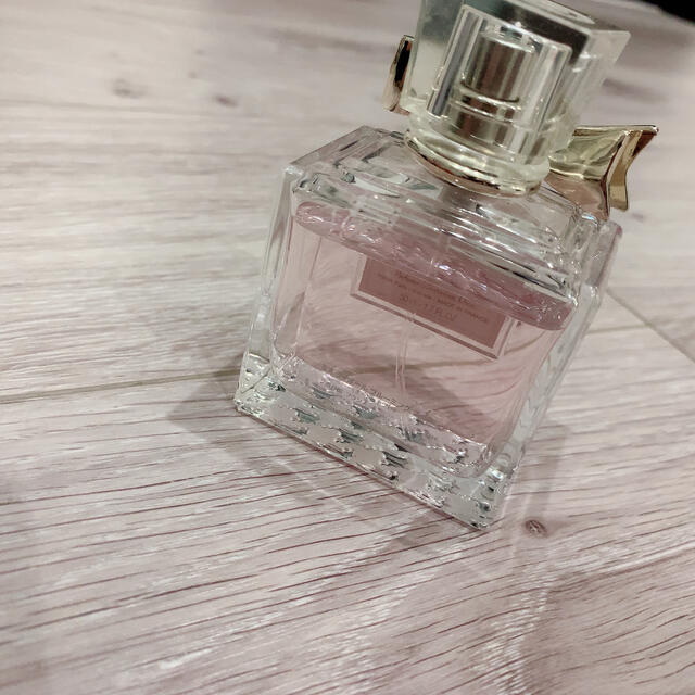 Dior(ディオール)のmiss dior ミスディオール ブルーミングブーケ 50ml コスメ/美容の香水(香水(女性用))の商品写真