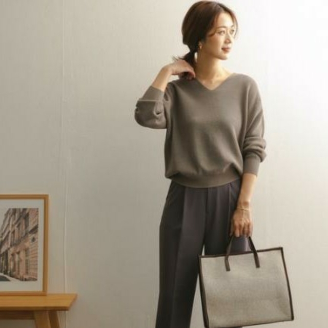 URBAN RESEARCH DOORS(アーバンリサーチドアーズ)の【専用】URBAN RESEARCH DOORS 新品 コットン畦Vネック レディースのトップス(ニット/セーター)の商品写真