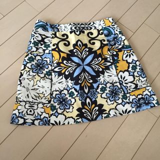 ザラ(ZARA)のZARA ボタニカル柄スカート S(ミニスカート)