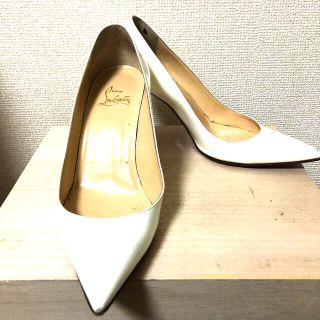 クリスチャンルブタン(Christian Louboutin)の37 1/2 ルブタンエナメルパンプス(ハイヒール/パンプス)