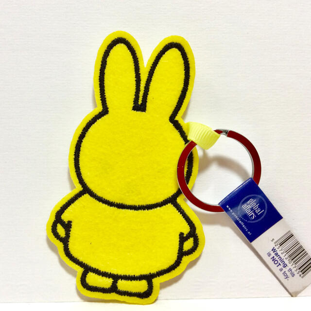 miffy(ミッフィー)のミッフィーフェルトキーリングイエロー実物写真確認つき★オランダ レディースのファッション小物(キーホルダー)の商品写真